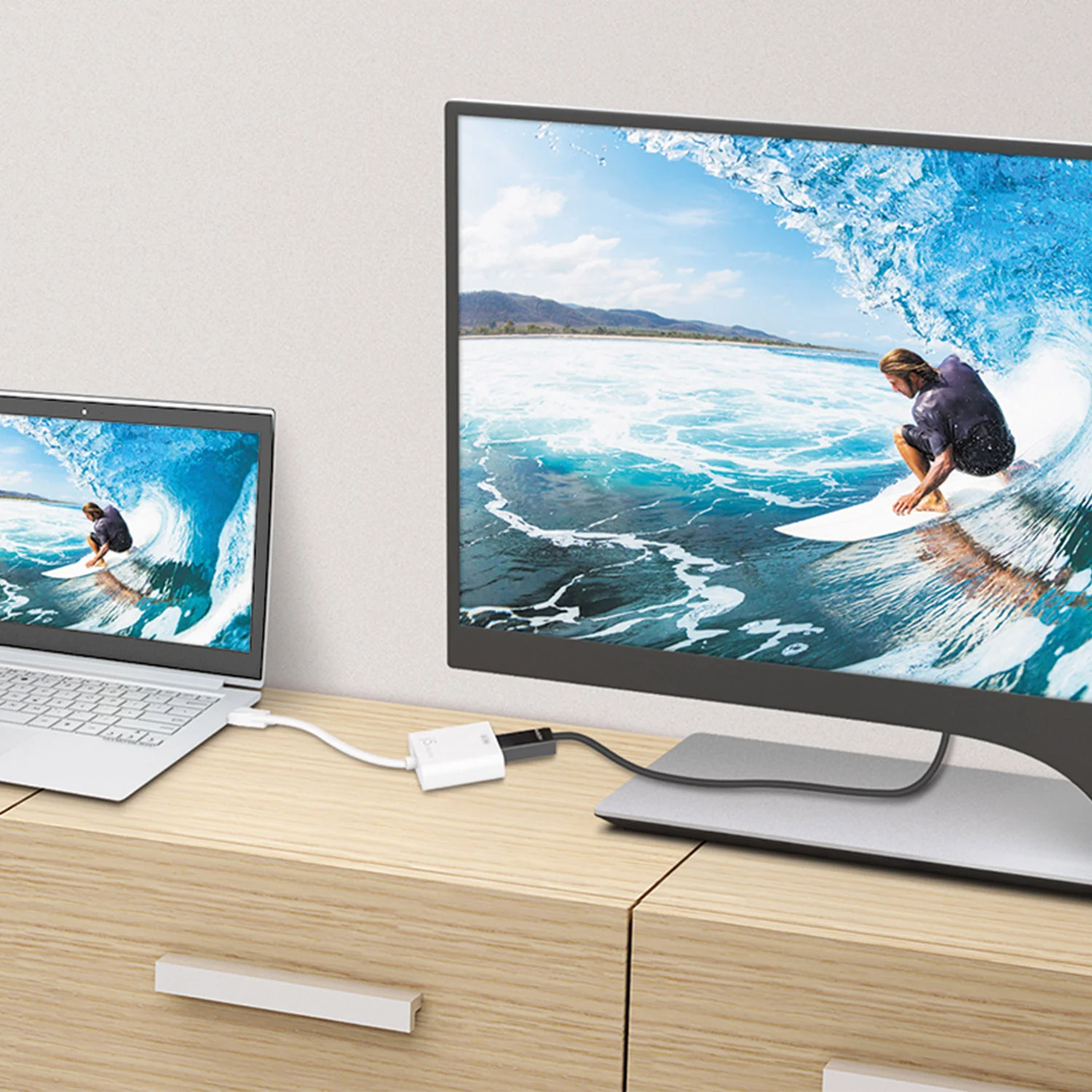 DisplayPort™ to 4K HDMI™ Active Adapter - Image 4